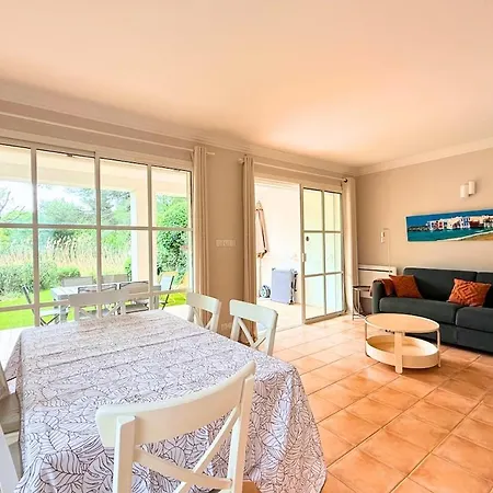 With Private Garden, Domaine Les Restanques * Grimaud