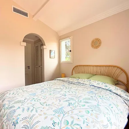 With Private Garden, Domaine Les Restanques * Grimaud